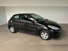 Peugeot 206 - 1.4 XS , airco, APK 04-2027, NAP, 4 seizoenen banden