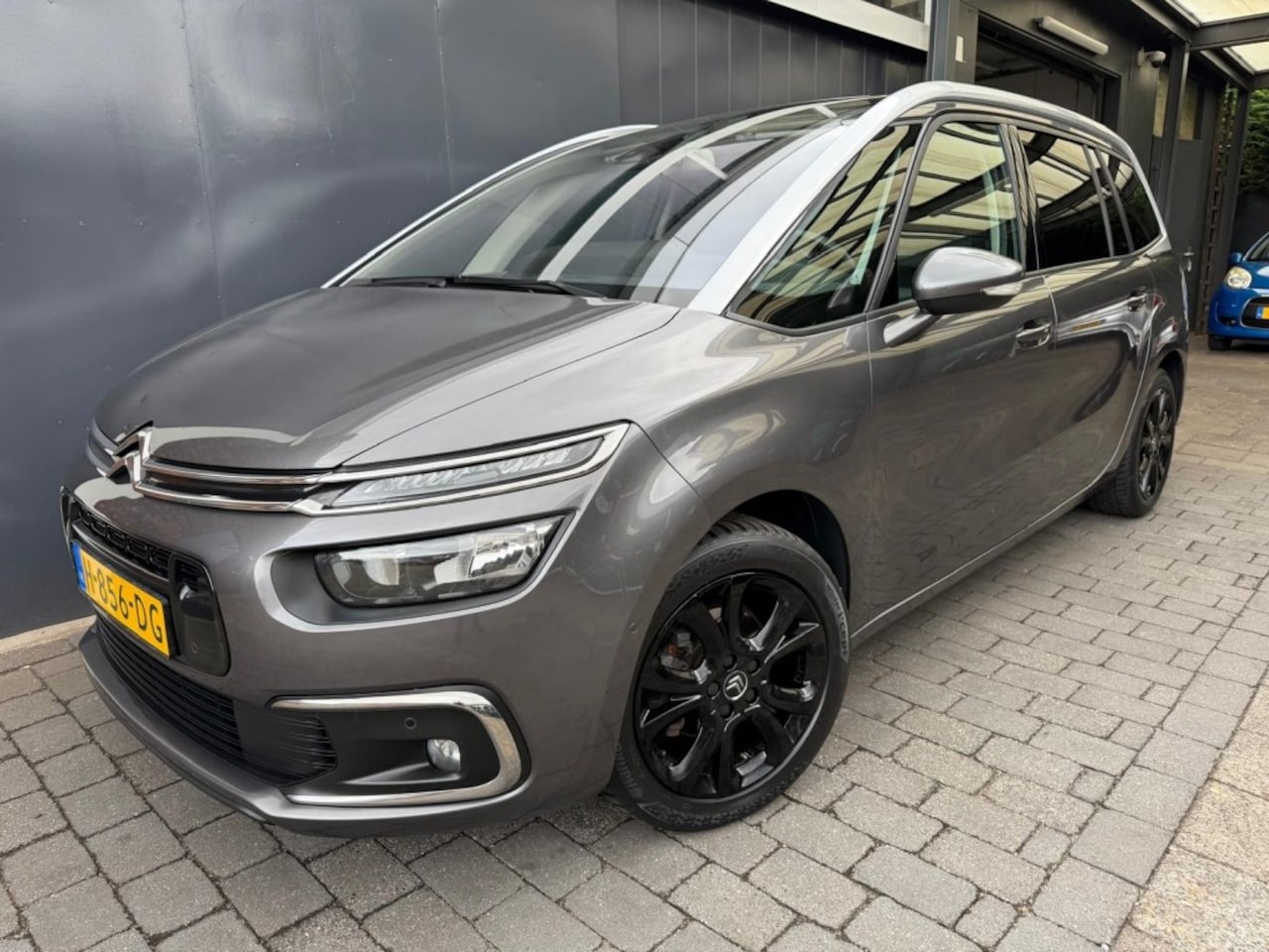 Citroën C4 - 1.2 Business 7 Persoons - AutoWereld.nl