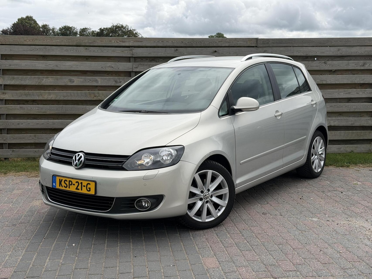 Volkswagen Golf Plus - 1.4 TSI Highline Automaat stoelverw. - AutoWereld.nl