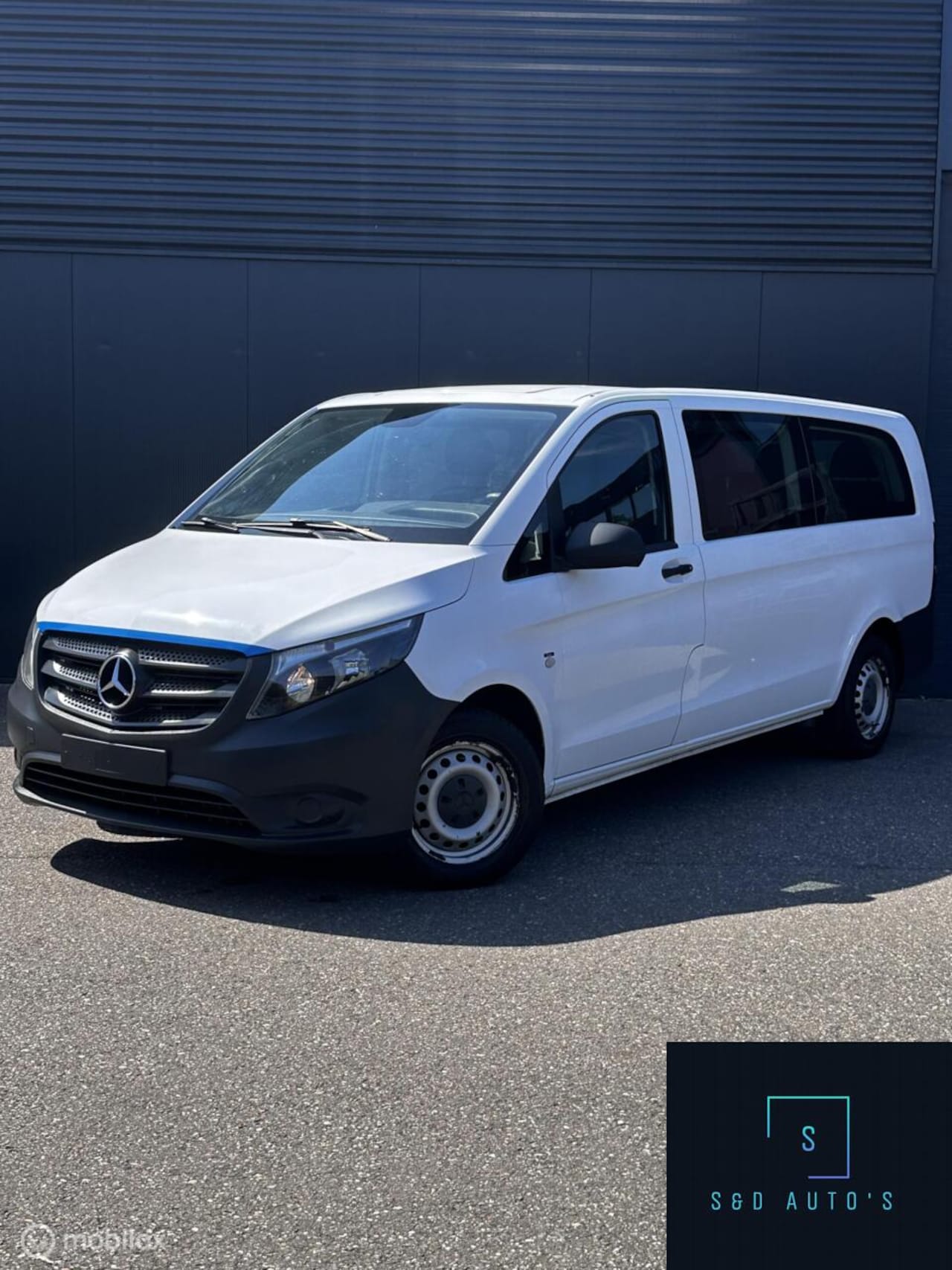 Mercedes-Benz Vito Tourer - 109 BlueTEC Base Extra Lang / 9 Pers. - AutoWereld.nl
