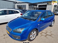 Ford Focus - 1.6-16V First Edition / Apk 06-08-2027