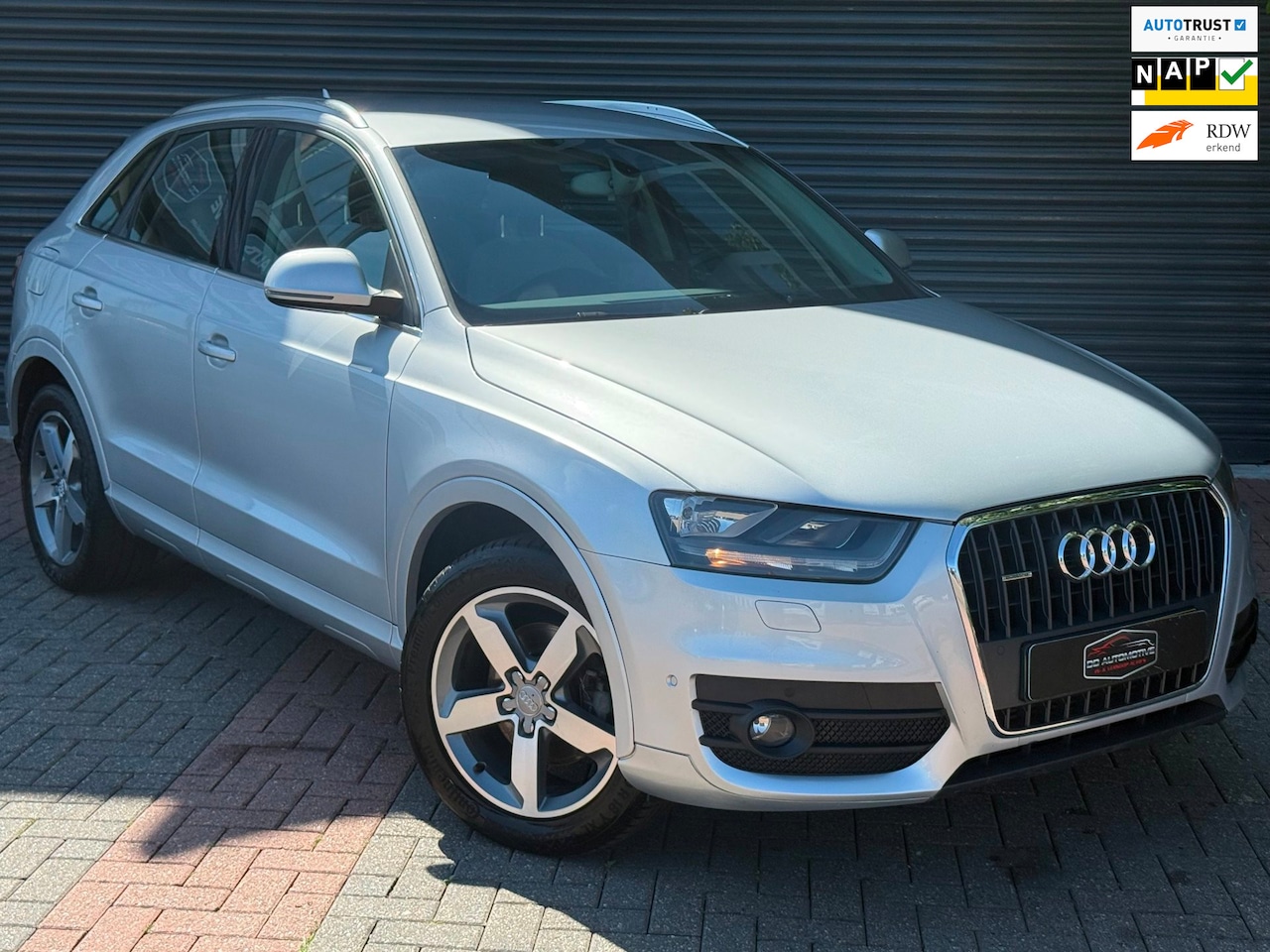 Audi Q3 - 2.0 TFSI quattro Pro Line | S-tronic | parkeer sensoren | - AutoWereld.nl