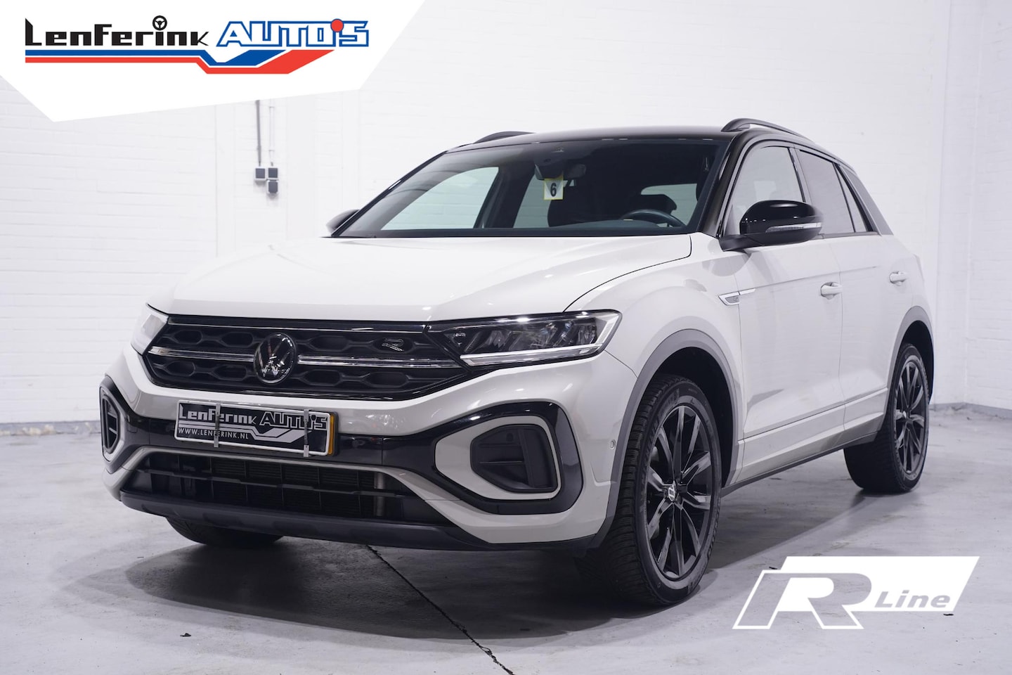 Volkswagen T-Roc - 1.5 TSI R-Line NAP 2e eigen. r-line interieur/exterieur Comfort-pack Private-glas Multimed - AutoWereld.nl