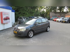 Volkswagen Polo - 1.4-16V Optive