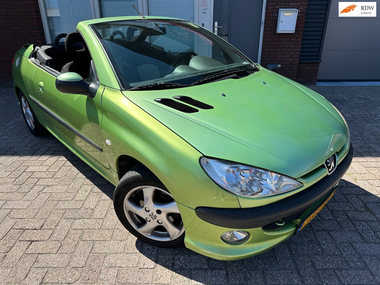 Peugeot 206 CC - 1.6-16V 1.6-16V - AutoWereld.nl