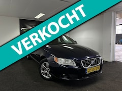 Volvo V70 - 2.0 Kinetic - YOUNGTIMER - Airco - PDC - Cruise - Bluetooth - Leder