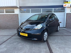 Toyota Aygo - 1.0-12V +