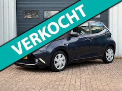 Toyota Aygo - 1.0 VVT-i x-play 5-deurs NAVI / CRUISE / NAP