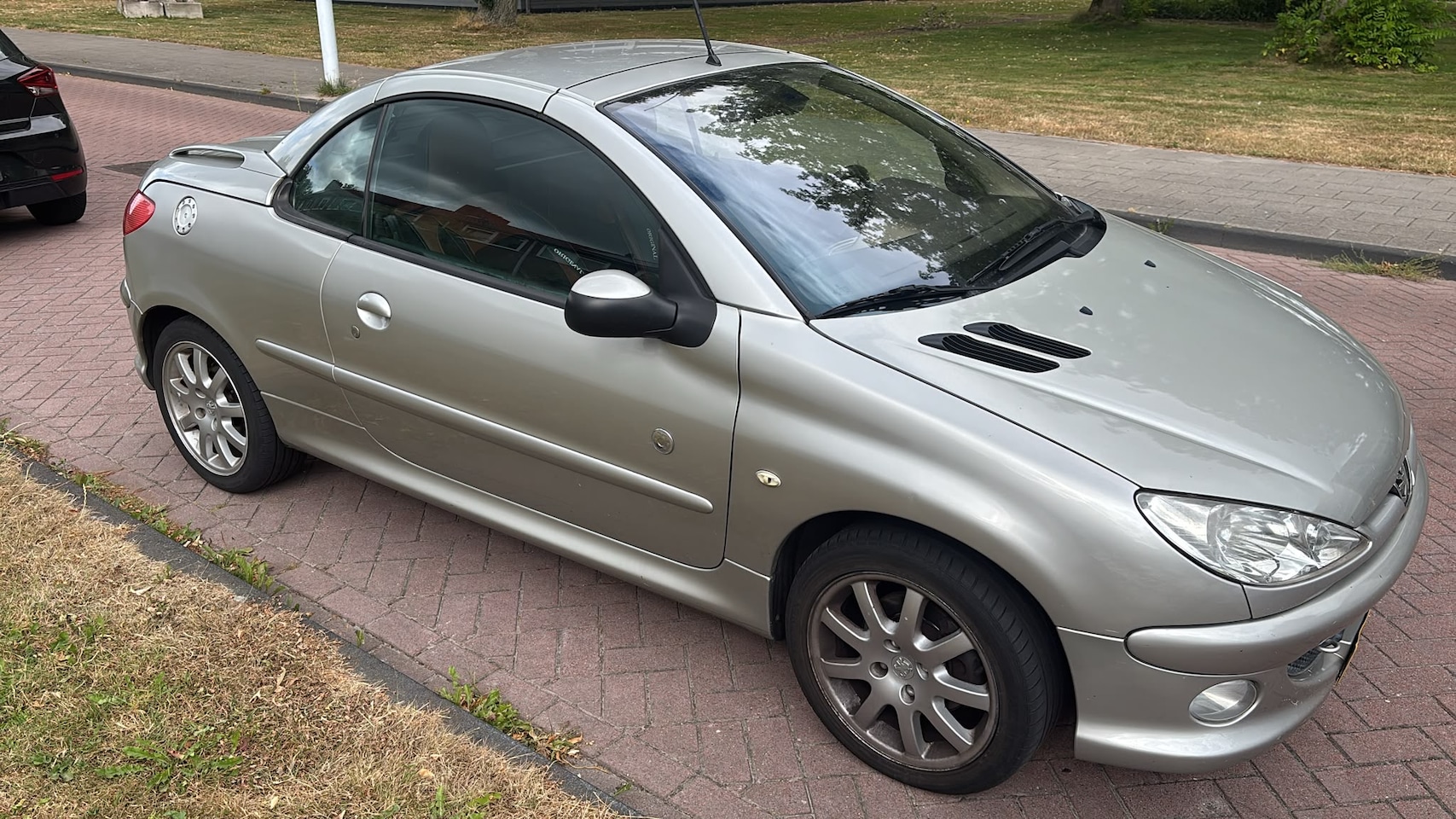 Peugeot 206 CC - 1.6-16V Roland Garros - AutoWereld.nl