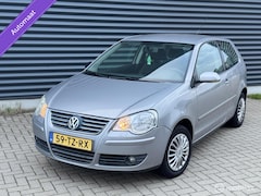Volkswagen Polo - 1.4 Sportline Automaat/ Airco