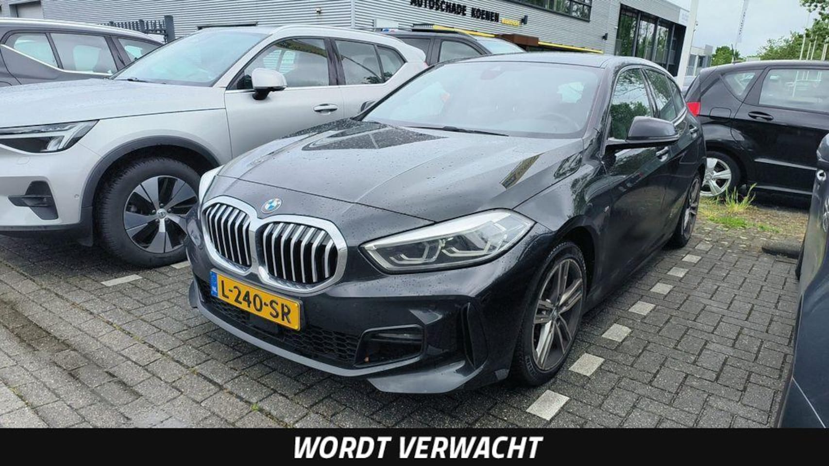 BMW 1-serie - 118i M Sport Shadow Edition Panoramadak Ambianceverlichting Apple CarPlay/Android Auto Nav - AutoWereld.nl