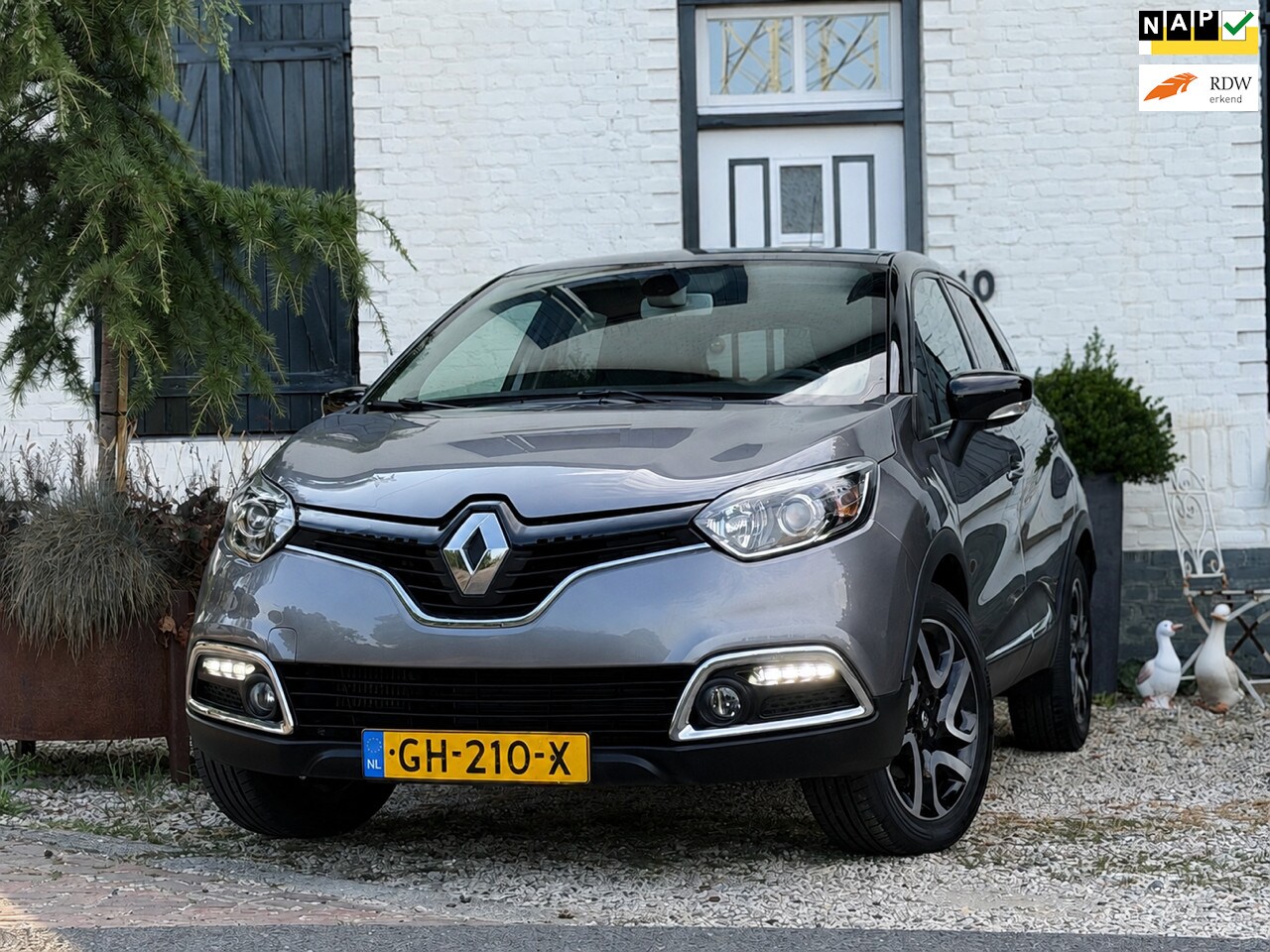 Renault Captur - 1.2 TCe Xmod|Automaat|Leder|Stoelverwarming|Clima| - AutoWereld.nl