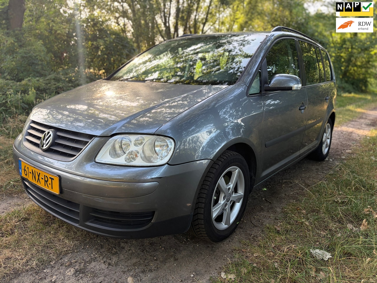 Volkswagen Touran - 1.6 Athene/ Leer/Airco/Elekt.ramen/APK! - AutoWereld.nl