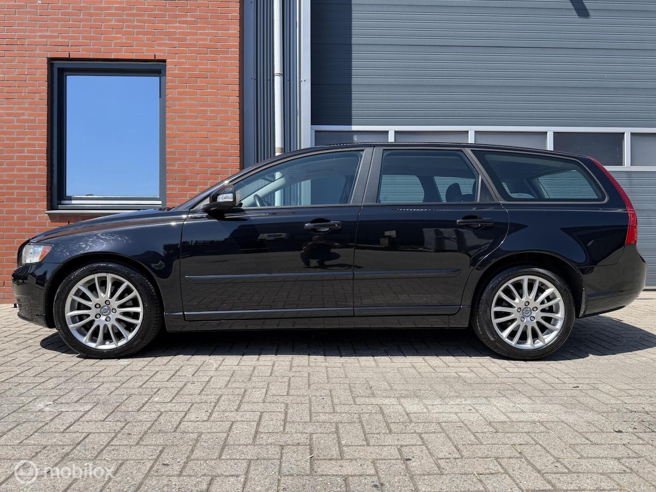 Volvo V50 - 2.4i 170pk Aut. Edition 2 - Orig. NL - dealer o.h. - AutoWereld.nl