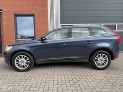 Volvo XC60 - 3.0 T6 AWD Summum - pano dak - spec. o.h