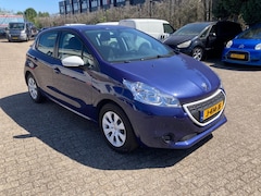 Peugeot 208 - 1.0 PureTech LIKE, lage km.stand, frisse kleurstelling, garantie