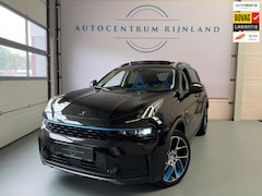 Lynk & Co 01 - 1.5 PHEV 261 PK Zwarte Hemel, 1 Jaar Bovag Garantie Pano, Navi, Camera