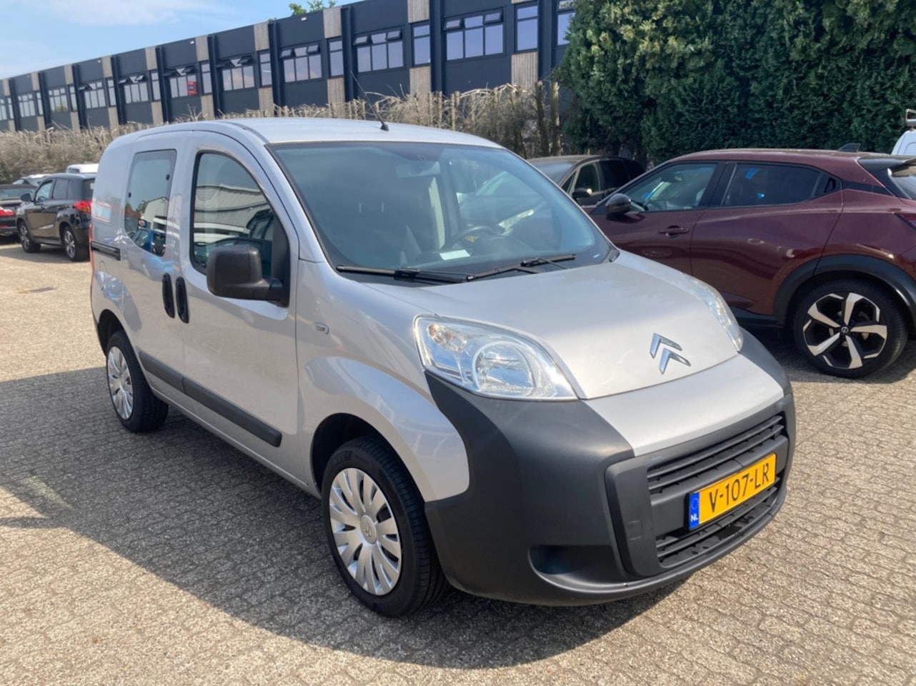 Citroën Nemo - Citroën Nemo 1.4 BENZINE. Grijs kent. Nwe. koppeling, netjes ! - AutoWereld.nl