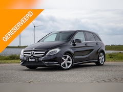 Mercedes-Benz B-klasse - 180 Ambition AUTOMAAT / CRUISE CONTROLE / NAVI / TREKHAAK / LEER