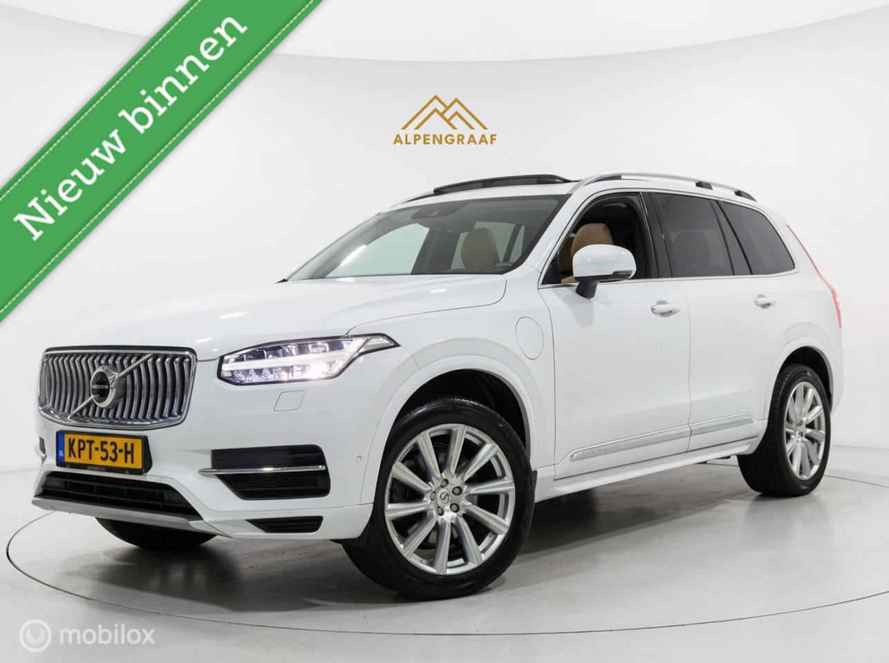 Volvo XC90 - 2.0 T8 Twin Engine AWD Momentum |Pano|Leder|Trekhaak| - AutoWereld.nl