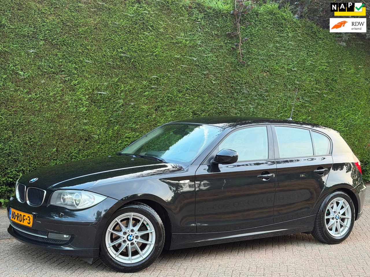 BMW 1-serie - 118i Ultimate Edition RIJDSUPER/1E EIG/GOED OH - AutoWereld.nl