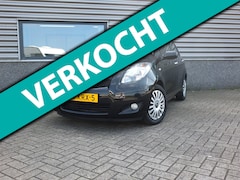 Toyota Yaris - 1.3 VVT-i | Climate Control | 6-bak |Afnb trekhaak | 100% Onderhouden