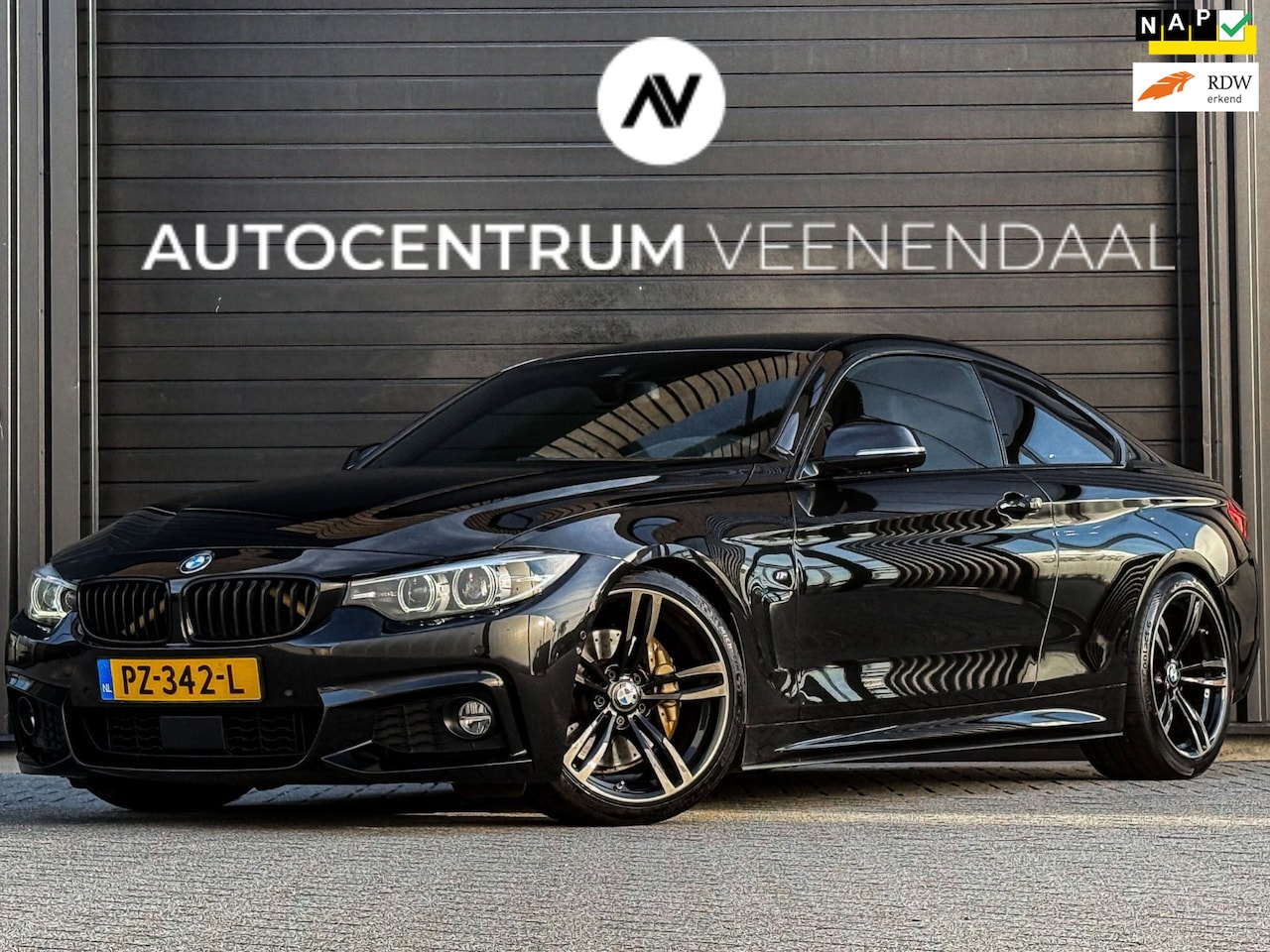BMW 4-serie Coupé - 440i 3X M-SPORT LCI 326 PK H&K/HUD/CARPLAY/CAMERA/LEDER - AutoWereld.nl