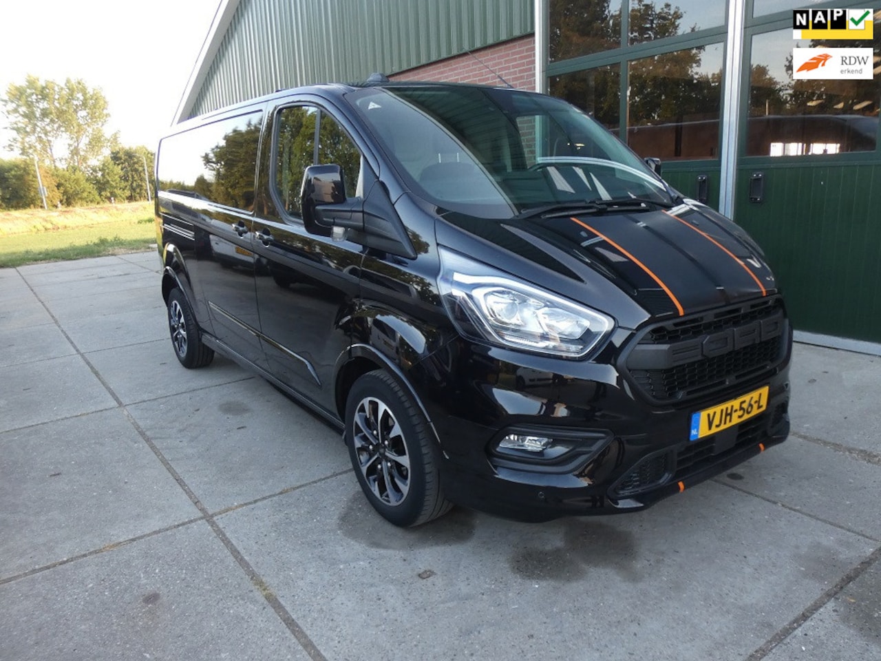 Ford Transit Custom - 320 2.0 TDCI L2H1 Sport* navi/cam*xenon* - AutoWereld.nl