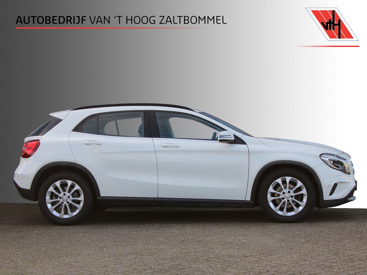 Mercedes-Benz GLA-Klasse - 180 AUT7 Ambition STYLE PAKKET CAMERA NAVI XENON - AutoWereld.nl