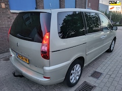 Peugeot 807 - 7 Pers Airco /Cruise 2.2 HDiF Norwest Apk 1-10-26
