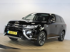 Mitsubishi Outlander - 2.0 PHEV Executive Edition | Trekhaak | Leer | Navi
