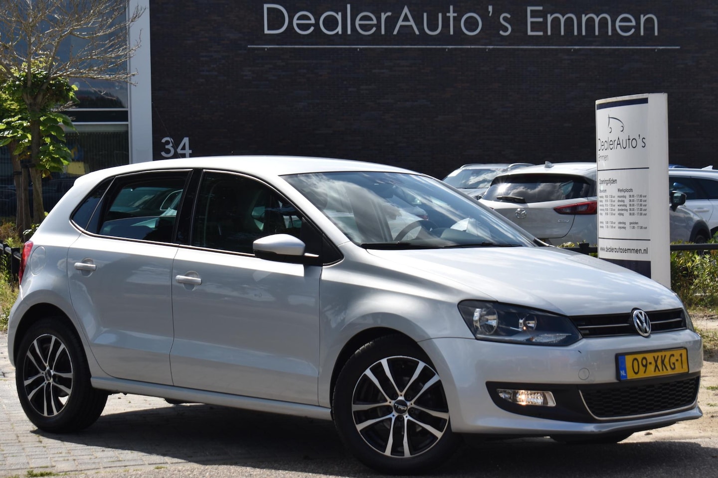 Volkswagen Polo - 1.2 TSI Highline ECC LMV NAVI CRUISE - AutoWereld.nl