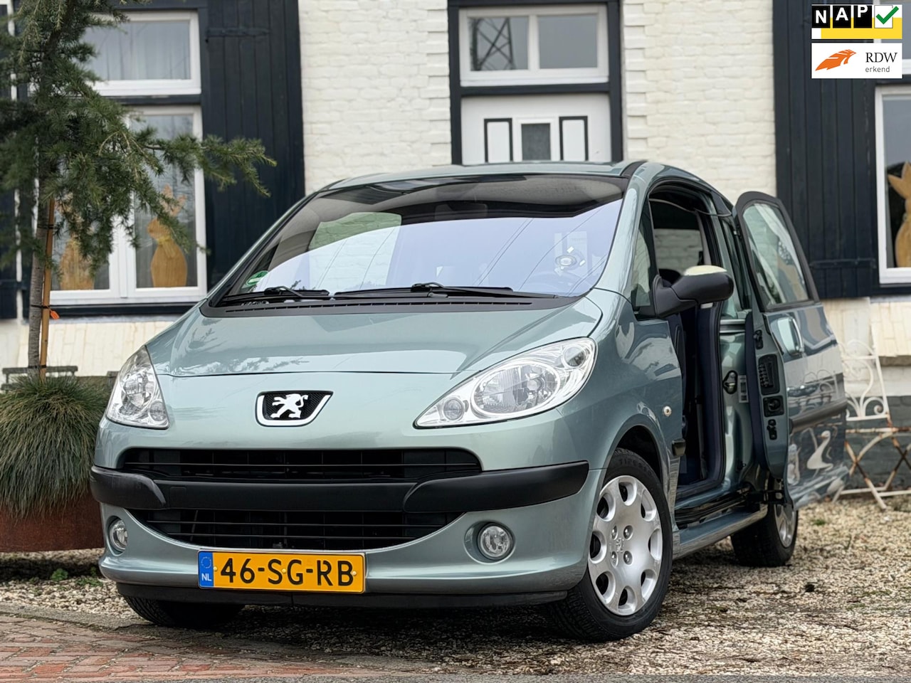 Peugeot 1007 - 1.4 Gentry|Automaat|93DKM!|NAP|Nette auto! - AutoWereld.nl