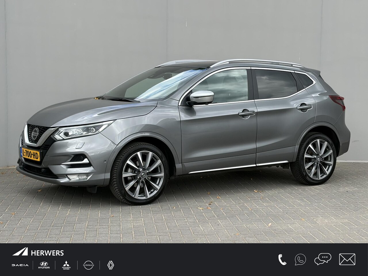 Nissan Qashqai - 1.3 DIG-T Tekna + / Trekhaak (1500 KG) /  Adaptieve Cruise Control / 100% dealer onderhoud - AutoWereld.nl