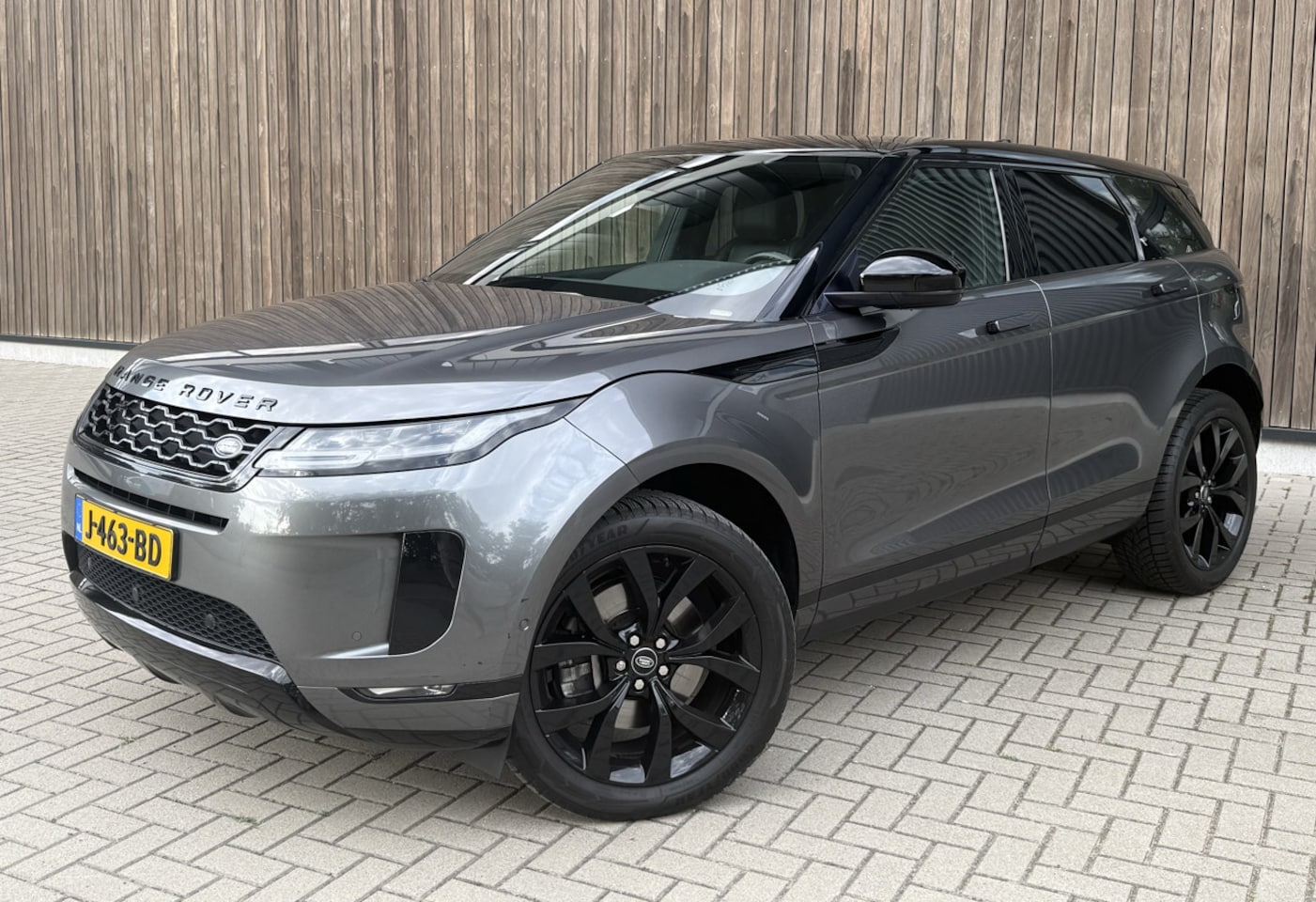 Land Rover Range Rover Evoque - 2.0 P250 AWD HSE PANO | MEMORYSTOELEN | LEDER | MERIDIAN | 20" - AutoWereld.nl