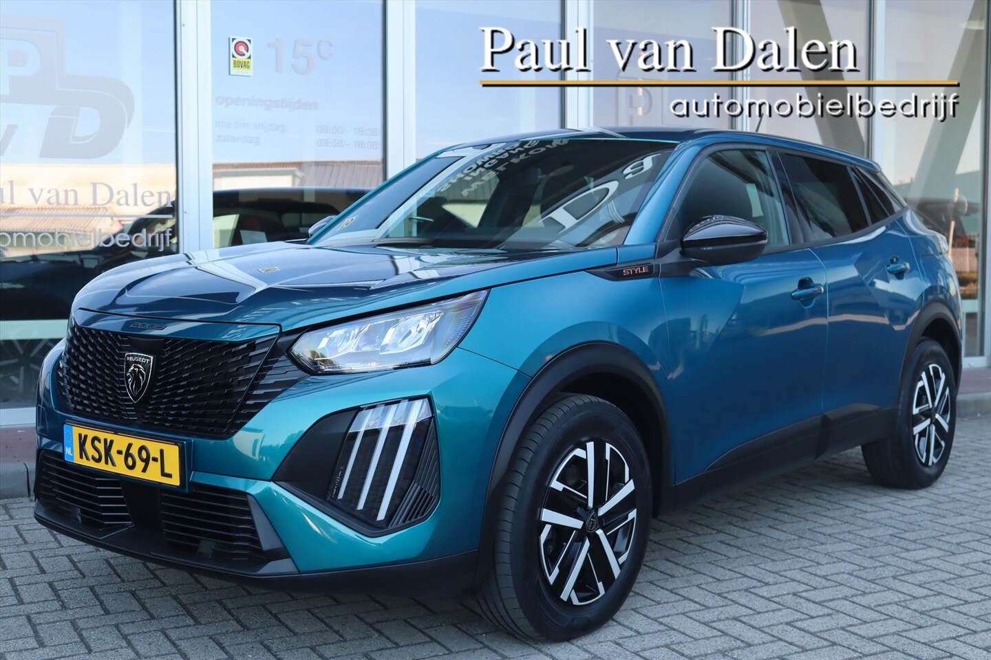 Peugeot 2008 - 1.2 HYBRID 145PK AUTOMAAT STYLE Navi Carplay | Led Koplampen | Dab | Clima | Cruise | Carp - AutoWereld.nl