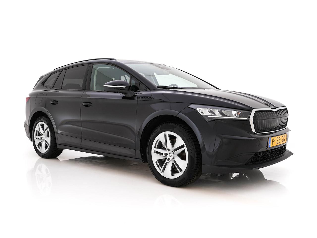 Skoda Enyaq iV - 60 [ 3-Fase-11kW ] {SoH-88%} (INCL-BTW) *LEATHER-FABRIC | FULL-LED | DIGI-COCKPIT | CAMERA - AutoWereld.nl