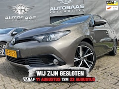 Toyota Auris - 1.8 Hybrid Dynamic AUTOMAAT+NLAUTO+NAP+TREKHAAK+NAVIGATIE+CAMERA+STOELVERWARMING+CLIMATE C