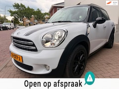MINI Countryman - 1.6 Cooper Chili/Pano/Leder/Navi/Stoel verwarming/Cruise-c/Climate-c/Sfeer verlichting/key