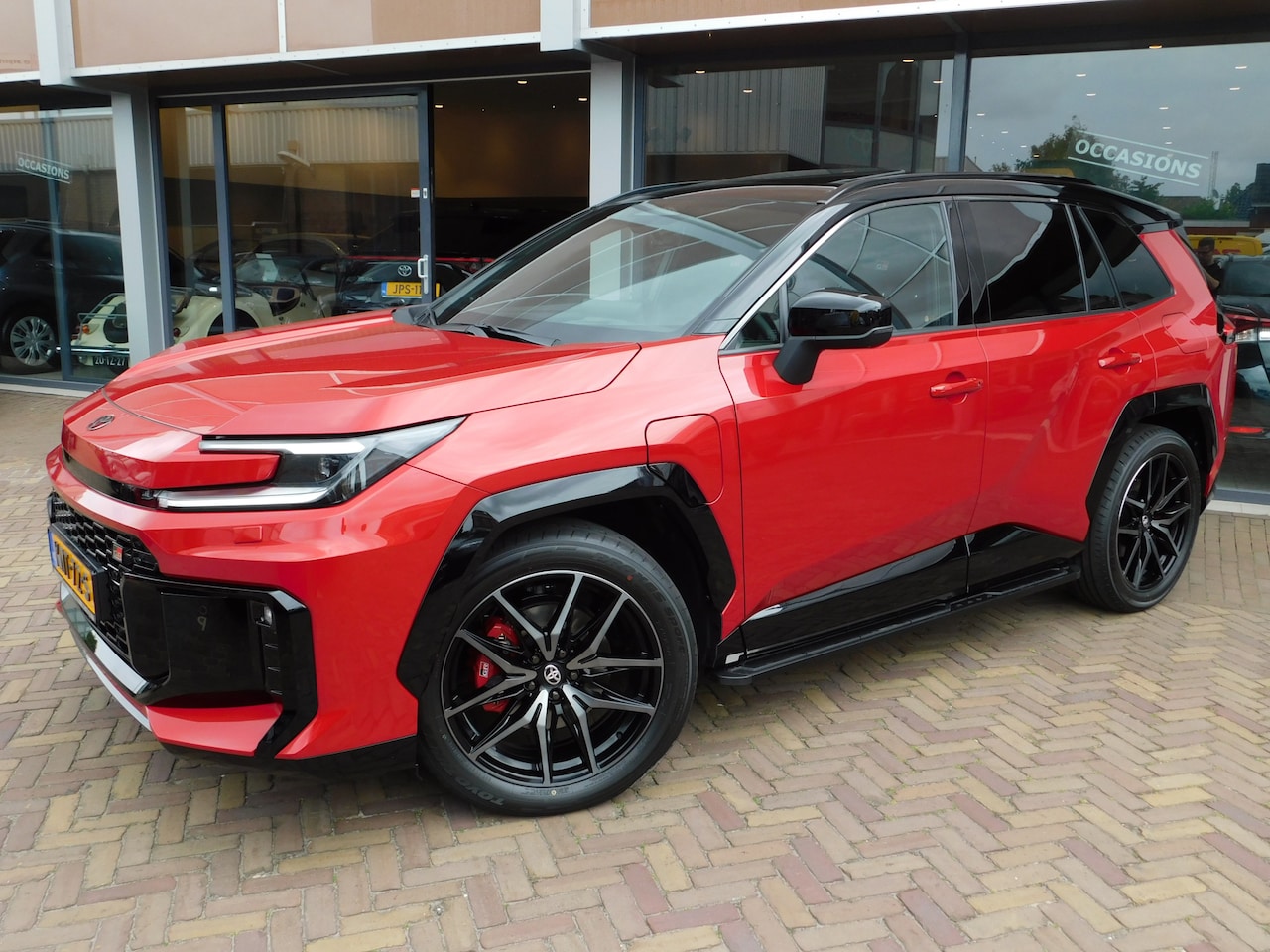 Toyota RAV4 - 2.5 Plug-in Hybrid AWD 300 GR Sport | NIEUWSTE MODEL - AutoWereld.nl