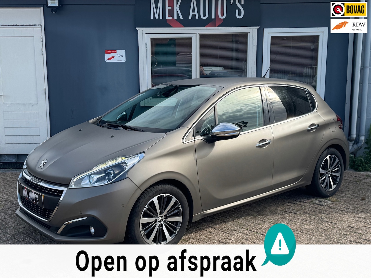 Peugeot 208 - 1.2 PureTech Allure|Carplay|Navi|Cruise|Climate| - AutoWereld.nl