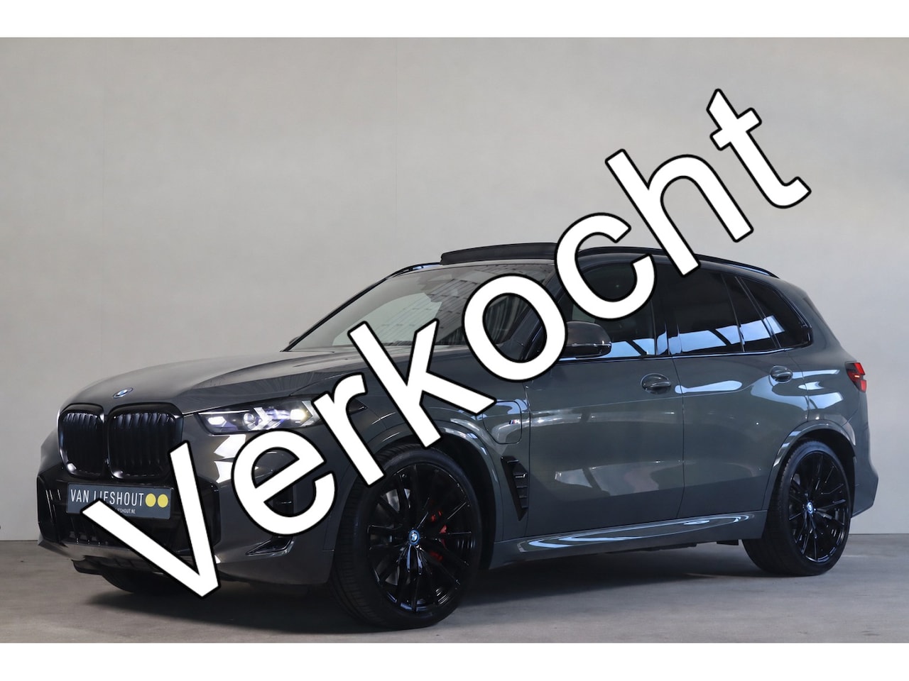 BMW X5 - xDrive50e M-Sport Pro Stoel Koel+Mass I Swarovski I Individual Merino I Soft Close - AutoWereld.nl