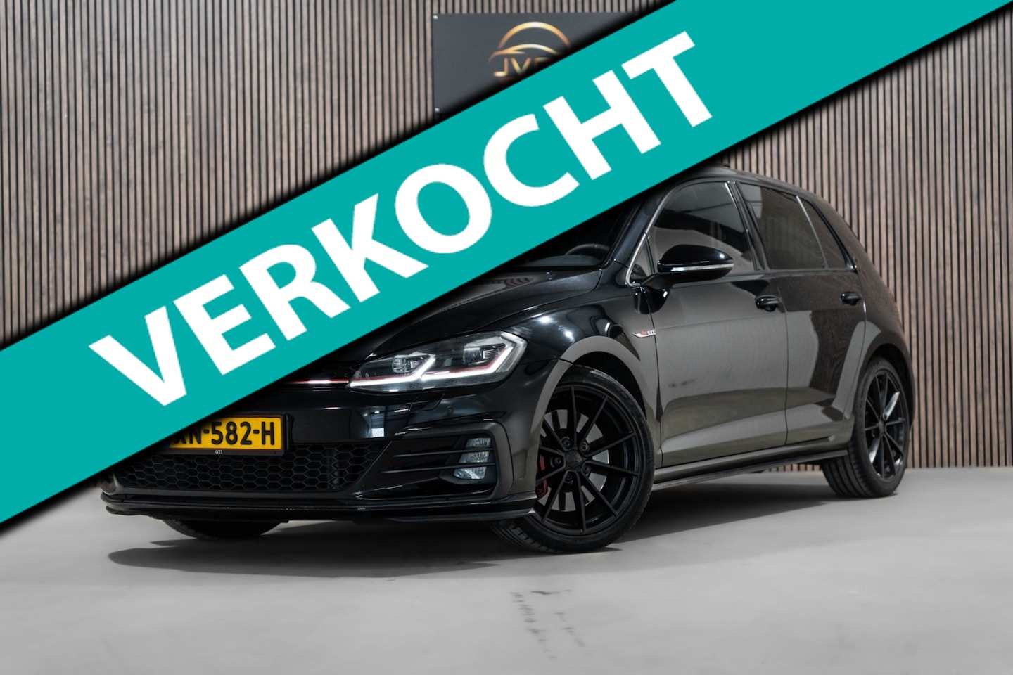 Volkswagen Golf - 2.0 TSI GTI Performance Pano Virtual Led StoelV - AutoWereld.nl