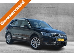 Volkswagen Tiguan - 1.4 TSI ACT Comfortline Business | Navigatie | Apple Carplay/Android Auto | Leer | Panoram
