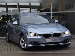 BMW 3-serie Touring - 320d EfficientDynamics Navi PDC Xenon Cruise NAP Dealeronderhouden