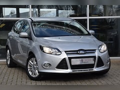 Ford Focus - 1.0 EcoBoost Titanium Navi Cruise PDC Trekhaak Dealer OH NAP