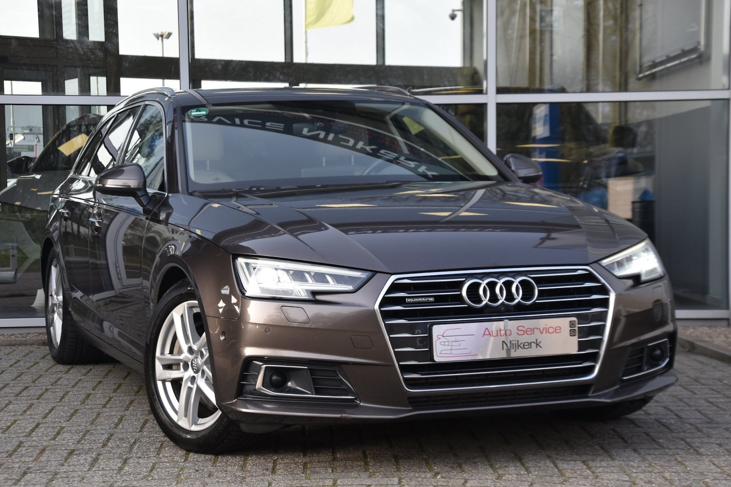 Audi A4 Avant - 3.0 TDI V6 Pro Line Plus Quattro Automaat Leder Navi Camera Trekhaak Adaptive Cruise - AutoWereld.nl