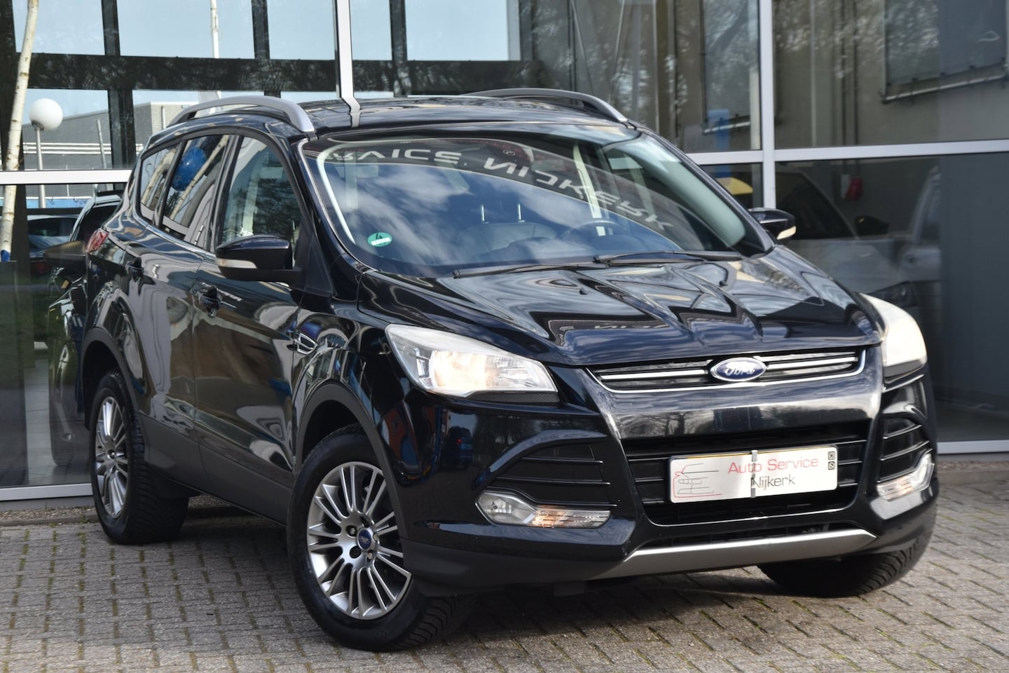 Ford Kuga - 1.6 Titanium 4WD Automaat | Leder | Pano | Navi | PDC - AutoWereld.nl