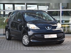 Peugeot 107 - 1.0 Airco 5-Deurs 1e Eigenaar Lage KM NAP APK