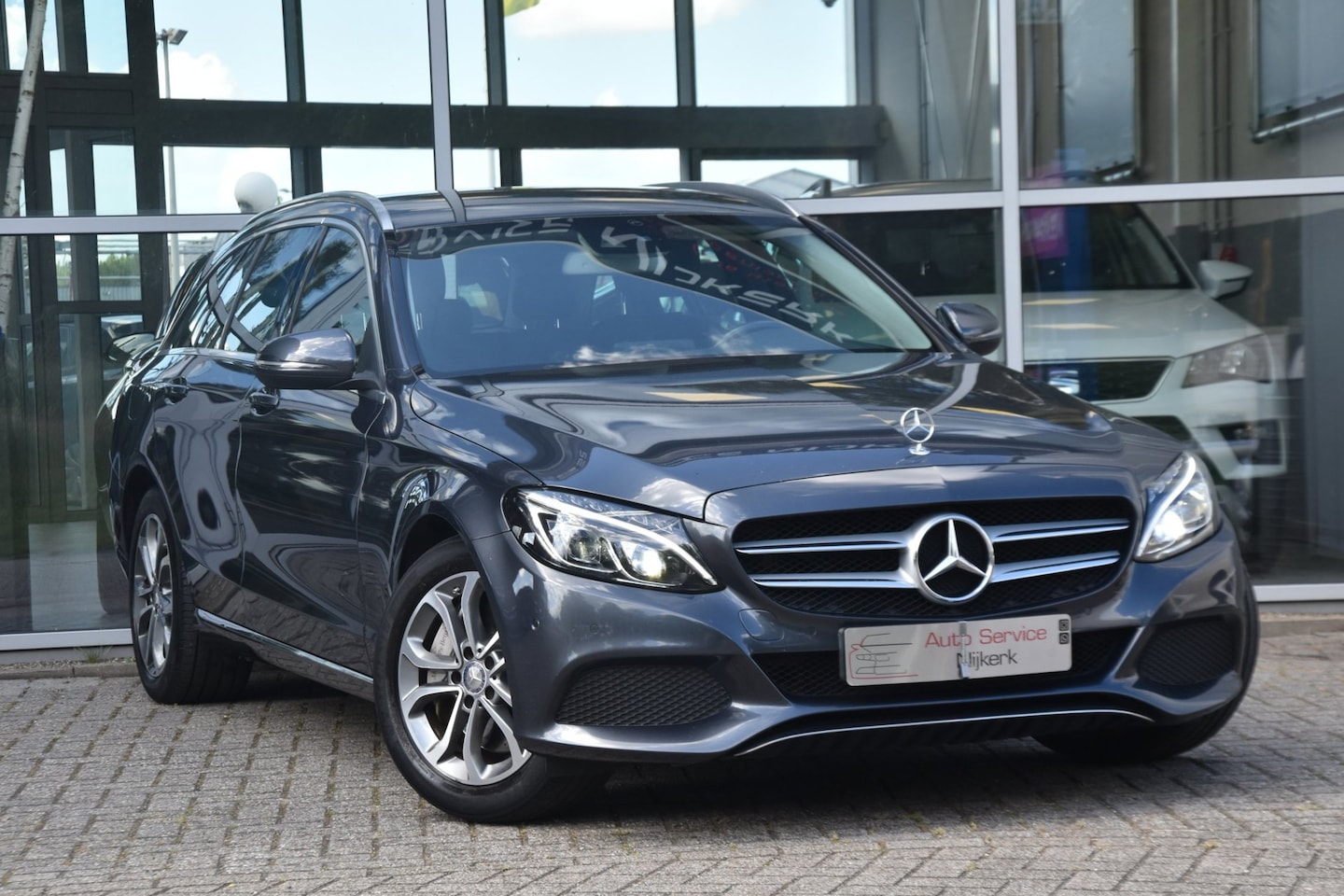 Mercedes-Benz C-klasse Estate - C350e Estate Plug-In Hybrid Automaat Leder Camera Navi LED - AutoWereld.nl